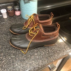 Baller chukka style duck esque boots